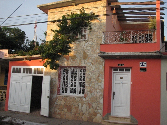 Casa de Alberto y Osmaris Trinidad 2