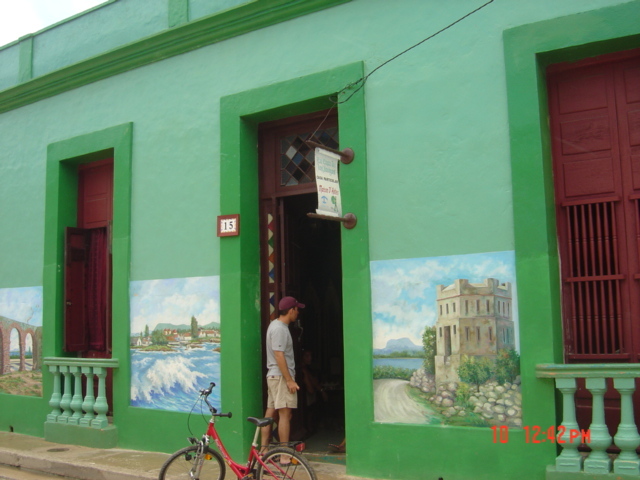 Hostal Los Amigos Gibara 0