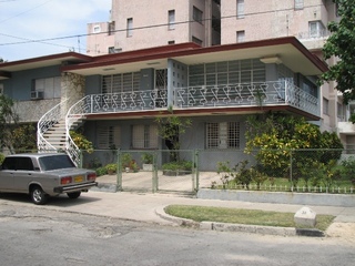 Casa Silvia y Sandra Nuevo Vedado