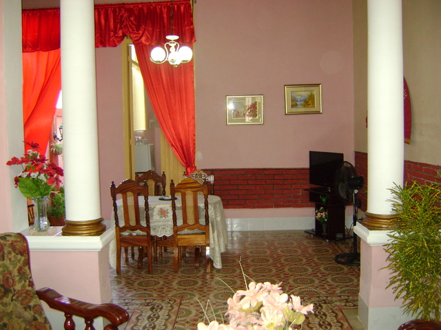 Hostal Colonial DD Cienfuegos 2