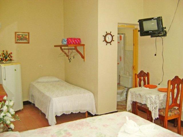 Hostal Teresa y Tatiana Cienfuegos 5