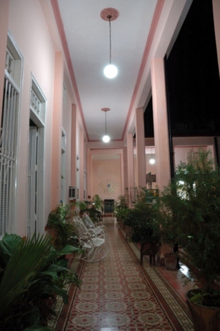 Hostal La Pérgola Santa Clara 9